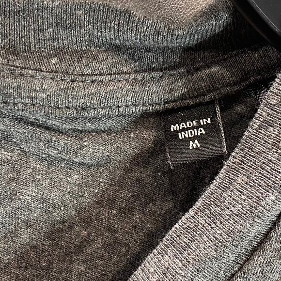 GUESS Women's Charcoal Rhinestone Embellished Crewneck Short Sleeve Tee SZ M - Picture 8 of 11